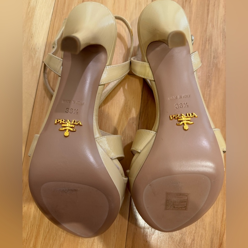 NWOT PRADA patent leather bow accent sling back sandal- nude color - Picture 3 of 5